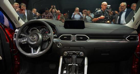 “E”字头的汽车商标是风口，赶紧注册了卖给车企！